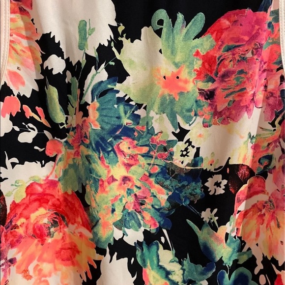 Womans tank top - Picture 5 of 10